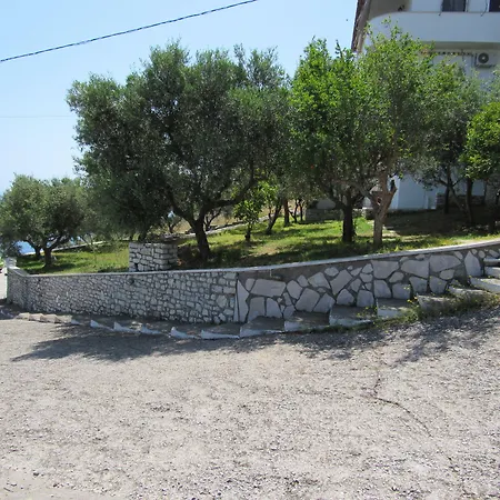 Apart-hotel Kallisto 4*